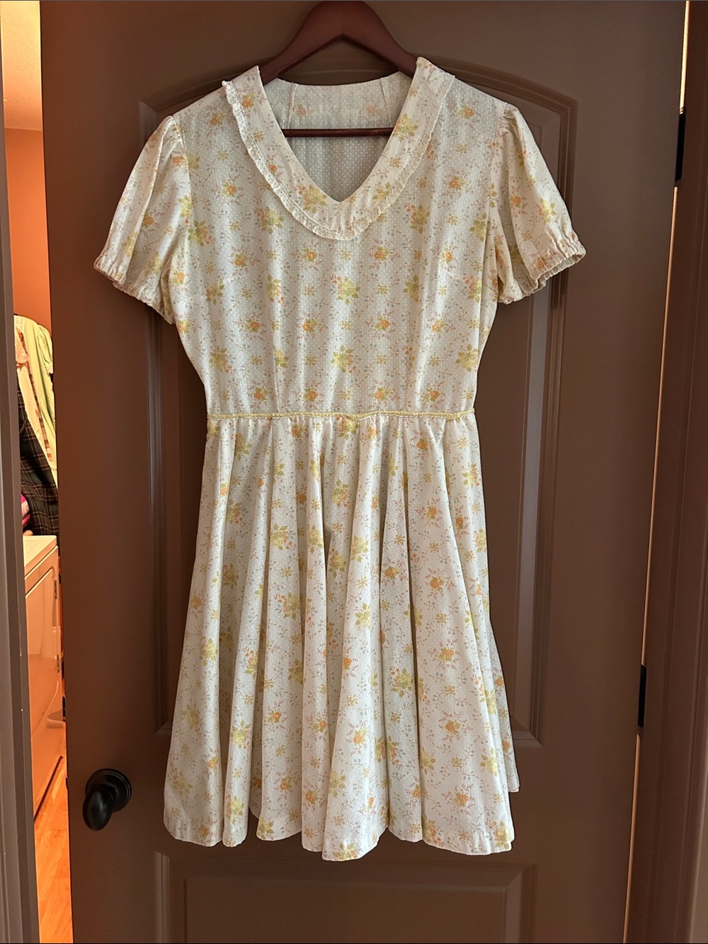 1970’s Yellow Floral Calico Dotted Swiss Prairie Dress Sz S